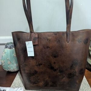 Coach Manhattan Tote